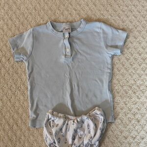 Shrimp and grits. Bloomer sailboat set.